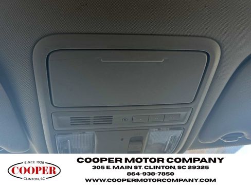 Used 2016 Honda Odyssey SE image 24