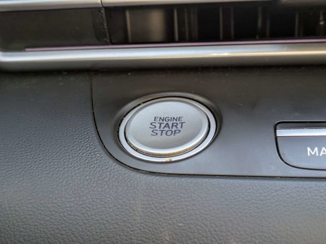 Used 2024 Hyundai Elantra SEL w/ Convenience Package FWD image 32