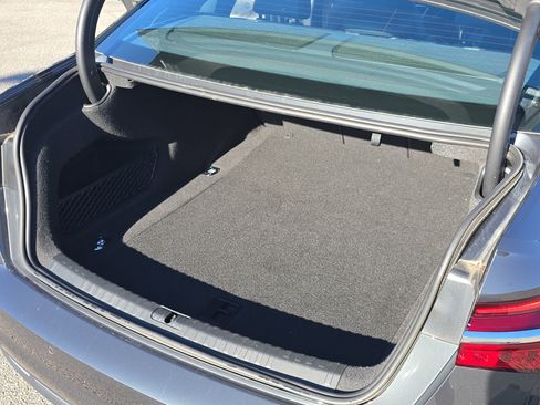 Used 2023 Audi A6 2.0T Premium w/ Convenience Package image 12