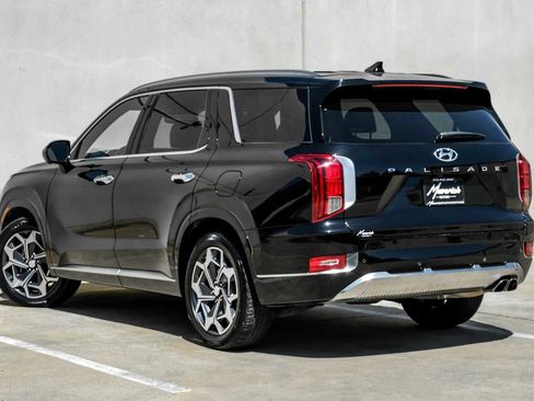 Used 2022 Hyundai Palisade Calligraphy image 11