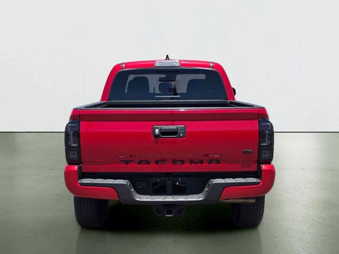 Used 2020 Toyota Tacoma TRD Sport RWD image 5