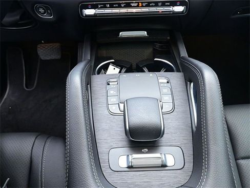 Used 2022 Mercedes-Benz GLS 450 4MATIC image 13