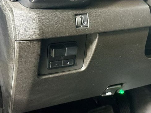 Used 2024 GMC Canyon AT4 w/ Canyon Safety Plus Package image 12