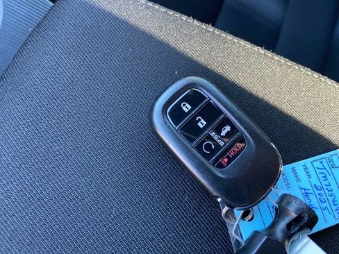 Used 2025 Honda Civic Sport image 40