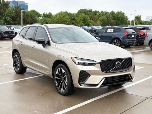 New 2026 Volvo XC60 B5 Plus w/ Protection Package Premier AWD/4WD image 4