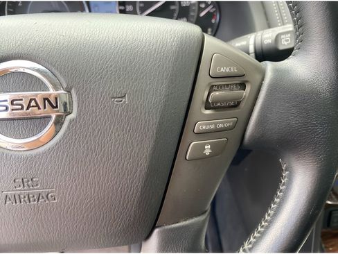Used 2020 Nissan Armada SL image 15