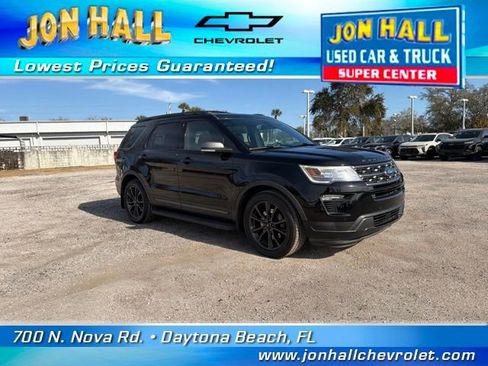 Used 2018 Ford Explorer XLT w/ Equipment Group 202A image 18