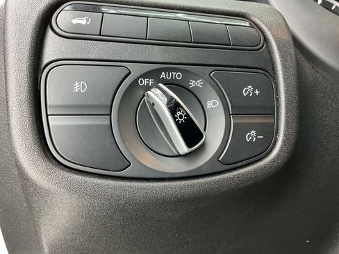 Used 2019 INFINITI QX50 Luxe FWD image 38