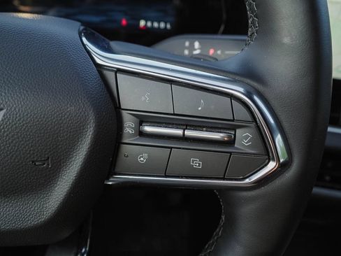 Certified 2026 Chevrolet Equinox LT FWD image 28