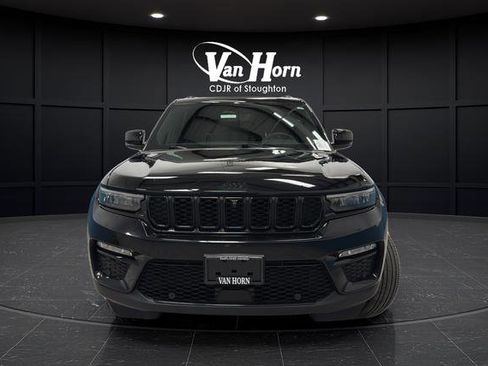 Used 2024 Jeep Grand Cherokee Limited w/ Luxury Tech Group II AWD/4WD image 2