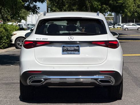 New 2026 Mercedes-Benz GLC 300 image 4