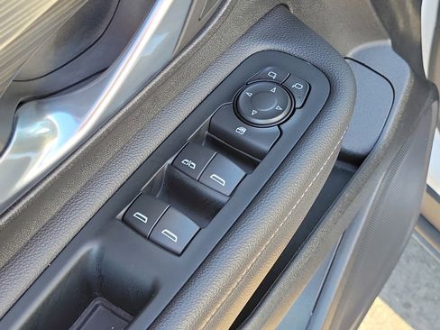 Used 2022 GMC Terrain SLE FWD image 14