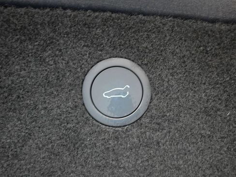 Used 2024 Tesla Model X AWD/4WD image 14
