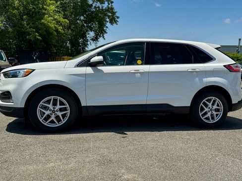 Certified 2023 Ford Edge SEL w/ Convenience Package AWD/4WD image 6