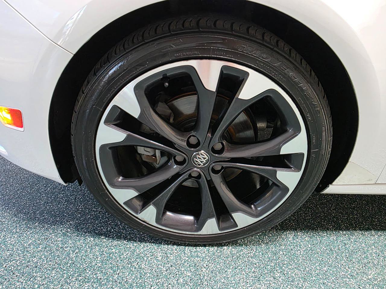 Used 2019 Buick Cascada Premium FWD image 13