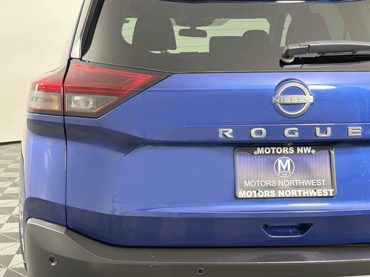 Used 2023 Nissan Rogue S AWD/4WD image 22