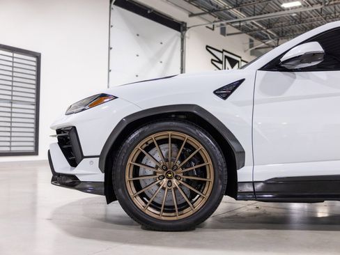 Used 2023 Lamborghini Urus Performante image 22