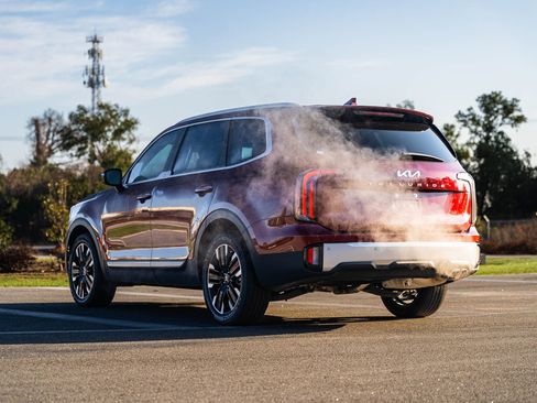 Used 2023 Kia Telluride SX Prestige image 6