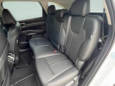 New 2026 Kia Sorento S w/ S Panoramic Sunroof Package FWD image 9