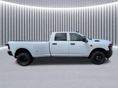 New 2026 RAM 3500 Tradesman AWD/4WD image 10