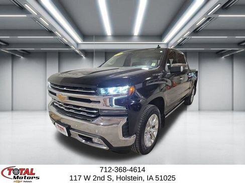Used 2020 Chevrolet Silverado 1500 LTZ w/ LTZ Premium Package AWD/4WD image 4