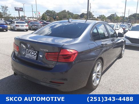 Used 2018 BMW 320i Sedan image 5