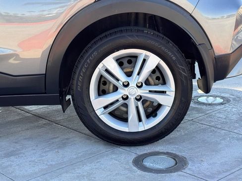 Certified 2024 Nissan Kicks S FWD image 10