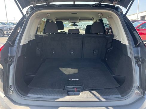 Used 2023 Nissan Rogue S FWD image 17