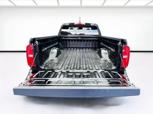 Used 2022 Chevrolet Colorado LT w/ Fleet Safety Package image 16