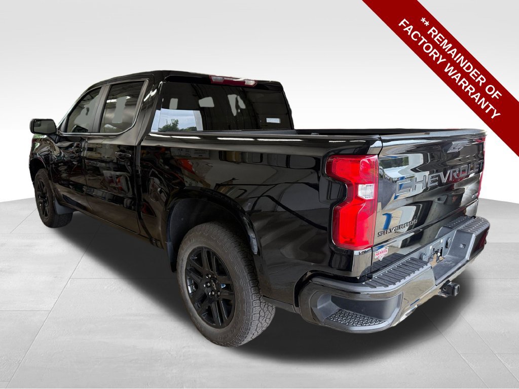 Used 2023 Chevrolet Silverado 1500 RST AWD/4WD image 2