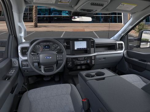 New 2025 Ford F550 4x4 Supercab Super Duty image 9