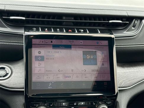 Used 2021 Jeep Grand Cherokee L Overland image 18