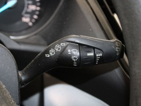 Used 2018 Ford Escape SE image 25