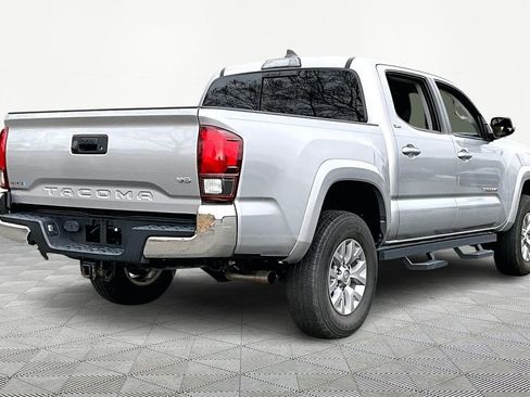 Used 2019 Toyota Tacoma SR5 image 6