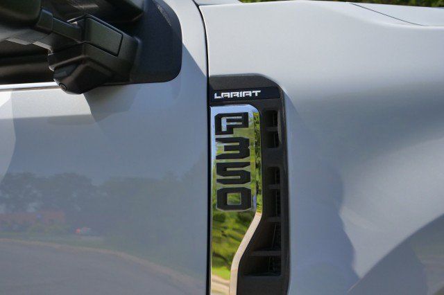 Used 2024 Ford F350 Lariat w/ Lariat Ultimate Package AWD/4WD image 18