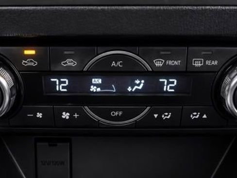 Used 2017 MAZDA CX-5 Touring w/ Preferred Equipment Package AWD/4WD image 17