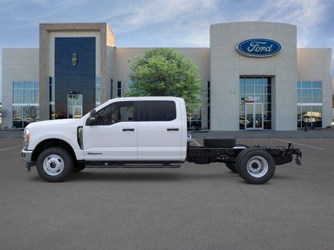 New 2026 Ford F350 XL w/ XL Chrome Package AWD/4WD image 3