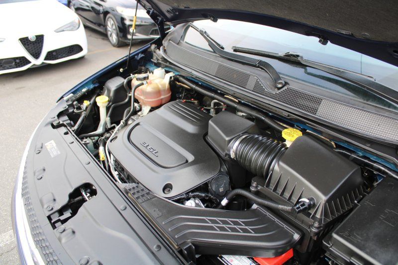 Used 2020 Chrysler Voyager LX FWD image 22