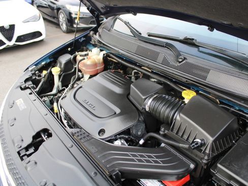 Used 2020 Chrysler Voyager LX FWD image 22