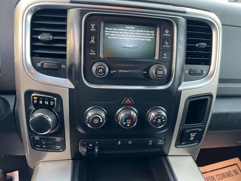 Used 2015 RAM 1500 Big Horn image 28