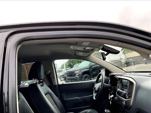 Used 2016 Chevrolet Colorado Z71 AWD/4WD image 24