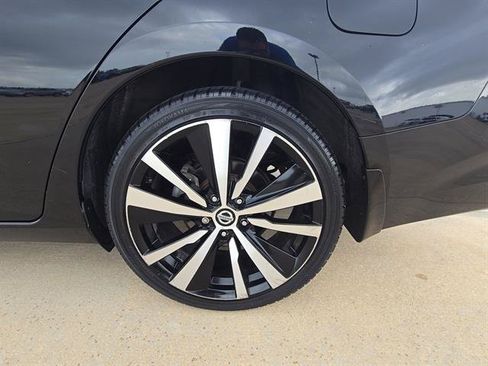 Used 2019 Nissan Altima 2.5 SR w/ SR Premium Package AWD/4WD image 22