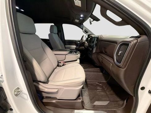 Certified 2019 Chevrolet Silverado 1500 LT w/ Texas Edition image 21