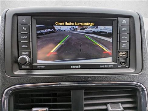 Used 2016 Dodge Grand Caravan SXT image 15