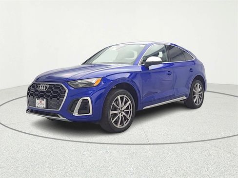 Used 2022 Audi SQ5 Premium w/ Convenience Package image 3