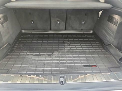 Used 2023 BMW X6 xDrive40i w/ Executive Package image 15