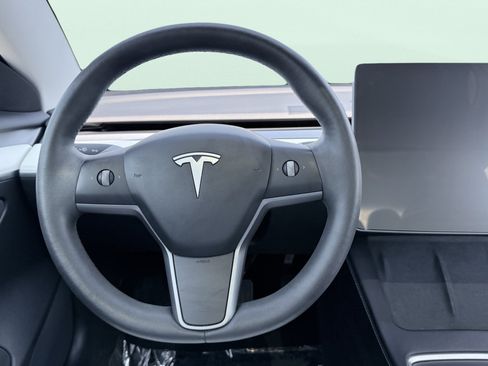 Used 2022 Tesla Model 3 Standard Range RWD image 47