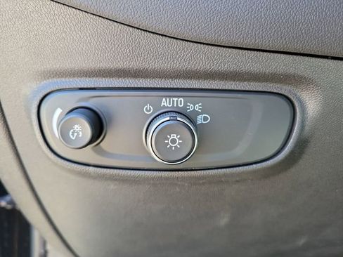 Certified 2024 Chevrolet Equinox LS w/ Midnight Edition image 21