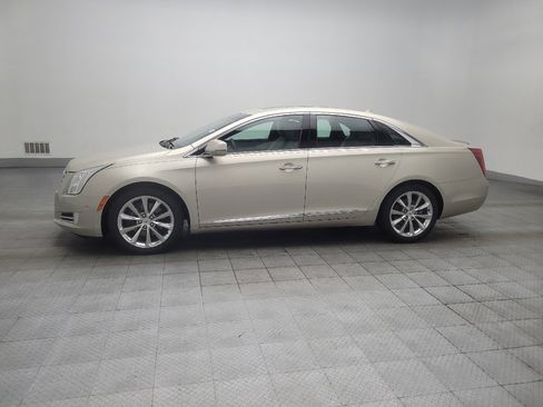 Used 2014 Cadillac XTS Luxury FWD image 2
