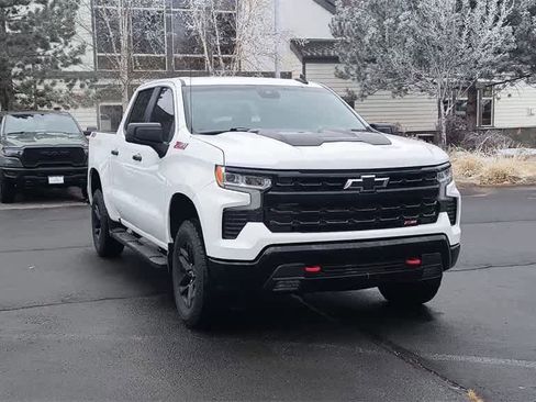 Used 2024 Chevrolet Silverado 1500 LT Trail Boss w/ Protection Package image 3